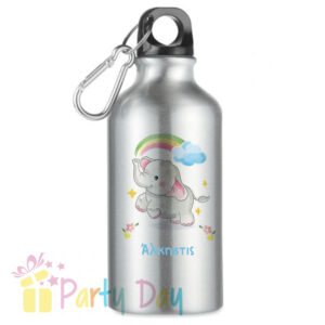 Aluminum bottle 400ml code. 08287 Μία υπέροχη ιδέα για μπομπονιέρα βάπτισης . Μια πραγματικά χρήσιμη μπομπονιέρα που δεν θα πεταχτεί. Οι καλεσμένοι σας θα θυμούνται πάντα το μυστήριο της βάπτισης του παιδιού σας. Το σχέδιο εκτυπώνεται από τη μία πλευρά του θερμού και είναι ανεξίτηλο δεν θα φύγει ποτέ 🙂 Ανακυκλωμένο μπουκάλι αλουμινίου με μονό τοίχωμα και ασορτί καραμπίνερ. Χωρητικότητα 400 ml. Το καραμπίνερ είναι για να μεταφέρεις το μπουκάλι πιο άνετα, δεν συνιστάται για αναρρίχηση. Δεν έρχεται με συσκευασία (μεμονωμένο κουτάκι ) Στις μεγάλες ποσότητες έρχετε με την κούτα συσκευασίας του. Είναι στη δική σας φαντασία να το στολίσετε με τούλι και με κουφέτα αν επιθυμείτε. ΠΕΡΙΓΡΑΦΗ Μπουκάλι μονής στρώσης αλουμινίου με γάντζο. Κωδικός: 08287 Aluminium bottle 400ml code. 08287 Εκτύπωση : ΠΟΛΥΧΡΩΜΗ Βάρος :0.09kg Διαστάσεις: 0.60cm x 0.60cm x 17 .00cm Κύριο υλικό: Mονής στρώσης αλουμινίου Xωρητικότητα: 400 ml. Χρόνος παράδοσης: 4 -5 μέρες  Ο χρόνος παραγωγής εξαρτάται πάντα απο το φόρτο εργασιών (περίοδος βαπτίσεων - σχολίκες γιορτές - χριστούγεννα κτλ .) Στις παρατηρήσεις να αναφέρετε την ημερομηνία παράδωσεις. Χρόνος αποστολής : ASC 2-3 Μέρες  Μεταφορικές 2-4 μέρες.Μπουκάλι μονής στρώσης αλουμινίου με γάντζο.χρώματα λευκό και ασημί