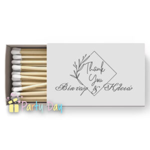 Σπίρτα Με Εκτύπωση το Σχεδιο σας Κωδ. 02325. ΕΚΤΥΠΩΣΗ ΣΕ ΣΠΙΡΤΑ, ΣΠΙΡΤΑ ΜΕ ΦΩΤΟΓΡΑΦΙΑ, ΣΠΙΡΤΑ ΜΕ ΟΝΟΜΑ, ΣΠΙΡΤΑ ΜΕ ΤΟ ΣΧΕΔΙΟ ΣΑΣ. Σε όλα μας τα προϊόντα εκτυπώνουμε τα δικά σας σχέδια. Στις τιμές συμπεριλαμβάνονται τα σπίρτα μαζί με την Εκτύπωση. Σπίρτα γάμου προσωποποιημένα με υπέροχα ζωντανά χρώματα και σχέδια για τη μέρα του γάμου σας ,μία έκπληξη που θα περιμένει στο τραπέζι τους καλεσμένους σας. Τυπώνουμε  το όνομα και την ημερομηνία γάμου σας. ΠΕΡΙΓΡΑΦΗ Κωδικός: Κωδ. 02325.  Σπίρτα γάμου προσωποποιημένα Βάρος : 0.079 kg Διαστάσεις: 3.50cm x 5.50cm x 1.00cm Μέγεθος Εκτύπωσης*:Εκτύπωση μονο απο την μια πλευρά ~ η διασταση εξαρταται απο το σχεδιο*.ΛΕΥΚΟ ΚΟΥΤΙ ΜΕ ΛΕΥΚΑ ΣΠΙΡΤΑ