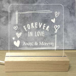 Προσωποποιημενο Φωτιστικό Led με Αφιέρωση Led Φωτισμός λευκό φωτισμό. Βάση: Ξύλινη βάση Υλικό: Ακρυλικό plexiglass με προσωποποίηση Διάσταση Βάσης: 15cm x 4.5cm x 3cm Διάσταση Πλακέτας: 14.5cm × 20cm ~ Τροφοδοσία: USB το καλώδιο USB σε τροφοδοτικό USB ή υπολογιστή. Προσωποποίησέ το! ΣΤΟ PARTYDAY.GR